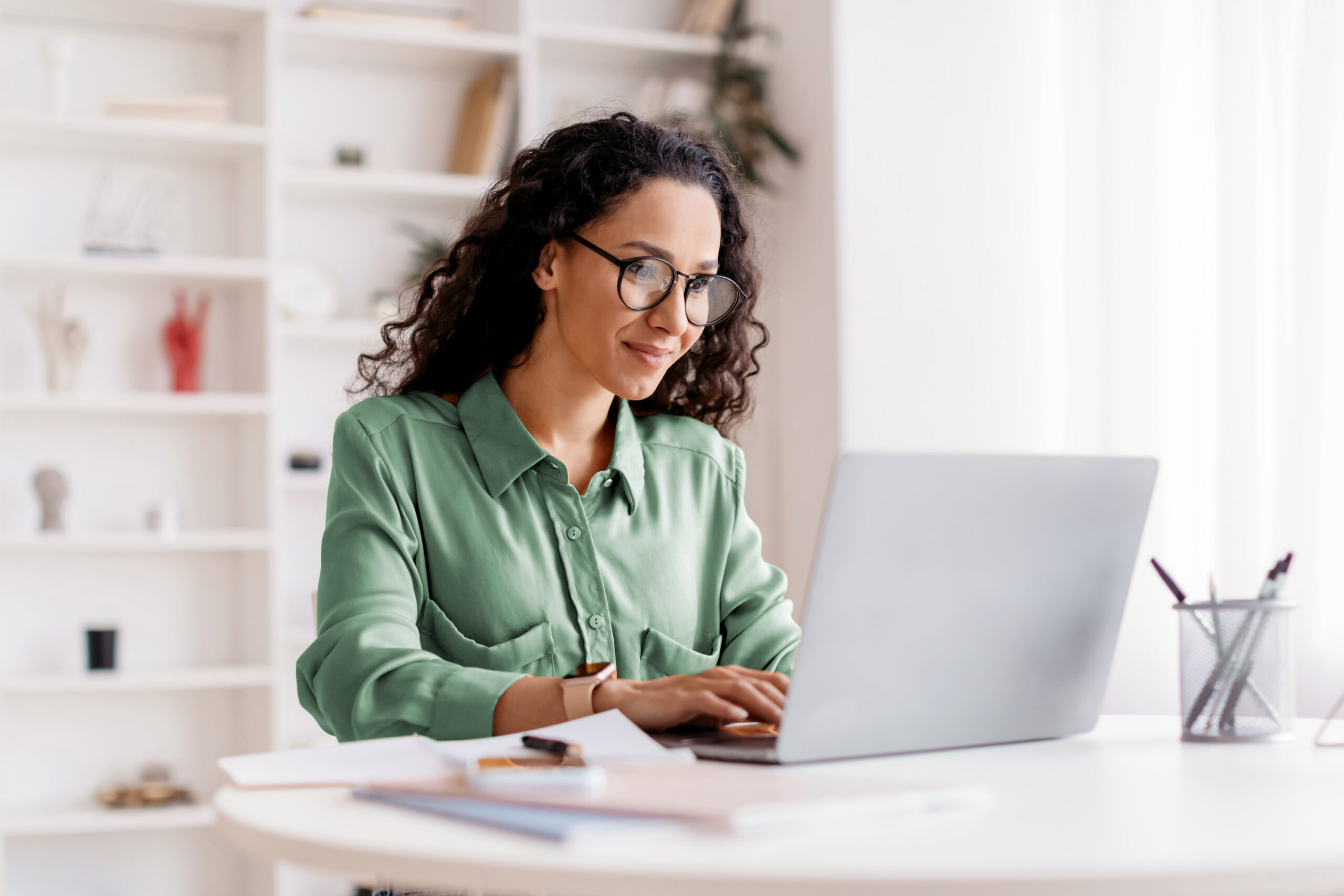 content creator receiving financial advice on laptop